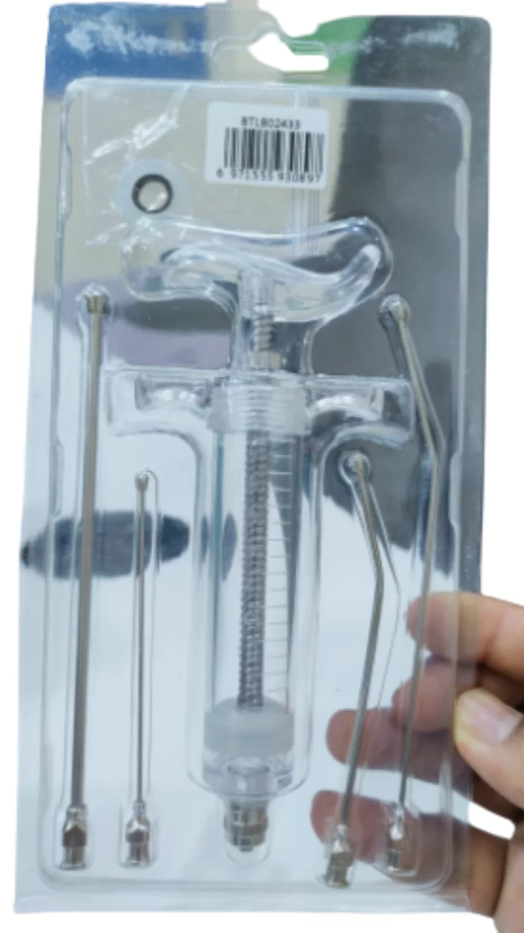 מזרק רב פעמי להאכלת גוזלים עם זונדה – פתרון מדויק להאכלה בטוח